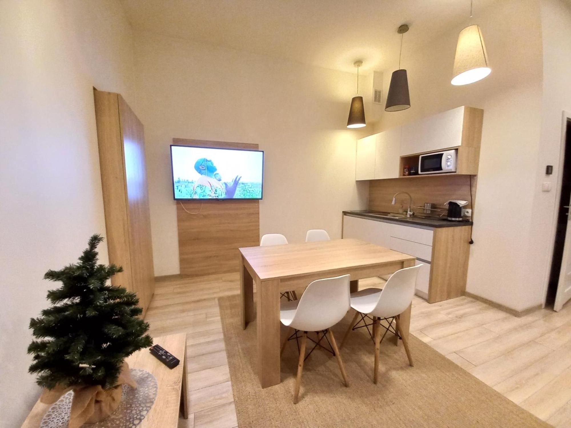 Old Town Apartments - B7 คราคูฟ ภายนอก รูปภาพ
